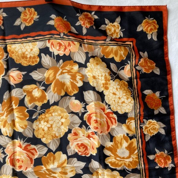 Vintage Floral Flower Womens Scarf Square Orange Brown BeigeTan Roses Hydrangeas - Picture 8 of 12